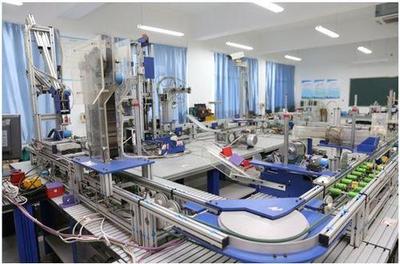 重庆万州商贸中等专业学校机电一体化技术开发探索